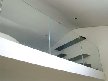 Window railing - Glass Window railing by Capoferri Serramenti - view 2